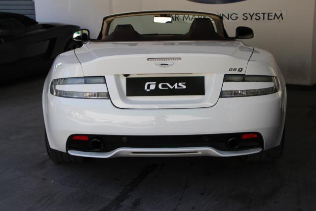 Aston Martin Db9 image 3