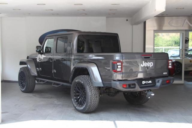 Jeep Gladiator image 2