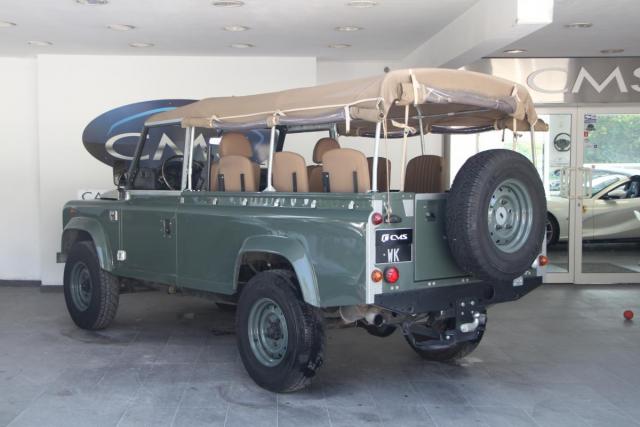 Land Rover Defender 110 image 2