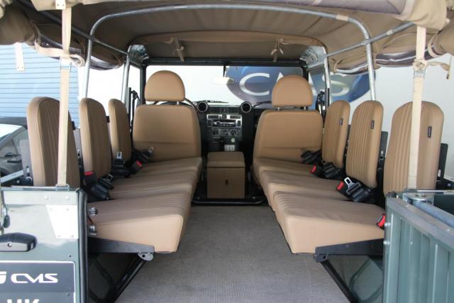 Land Rover Defender 110 image 4