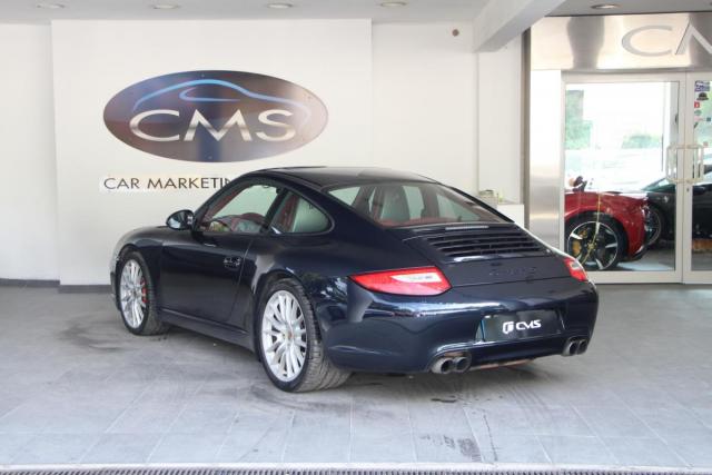 Porsche 911 image 6