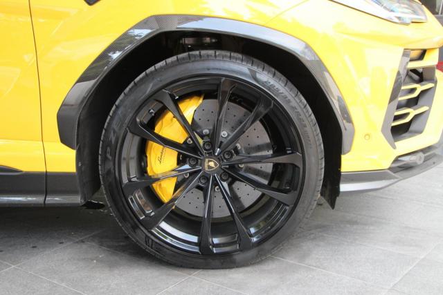 Lamborghini Urus image 5