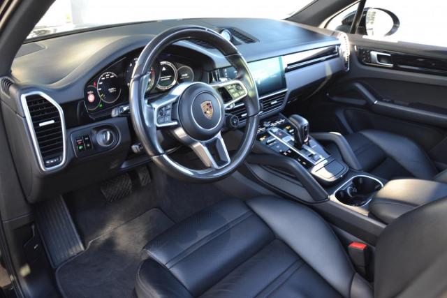 Porsche Cayenne image 4