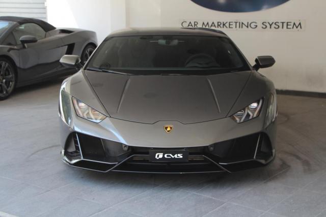 Lamborghini Huracán image 6