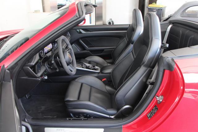 Porsche 911 image 5