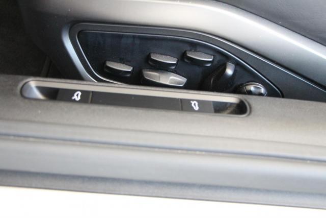 Porsche 911 image 1