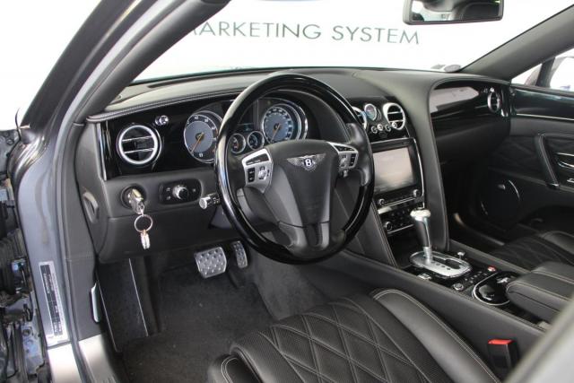 Bentley Flying Spur image 7