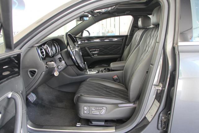 Bentley Flying Spur image 2