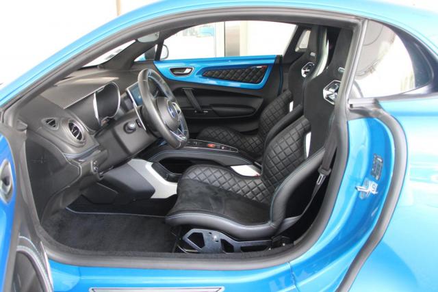 Alpine A110 image 2