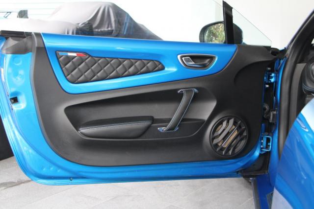Alpine A110 image 5