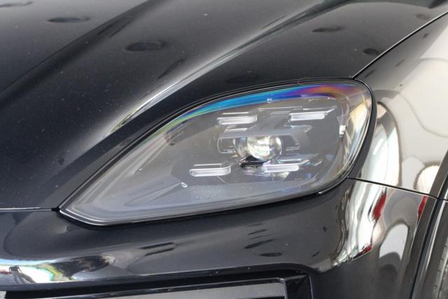 Porsche Cayenne Coupé image 1