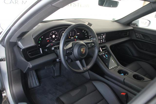 Porsche Taycan image 1