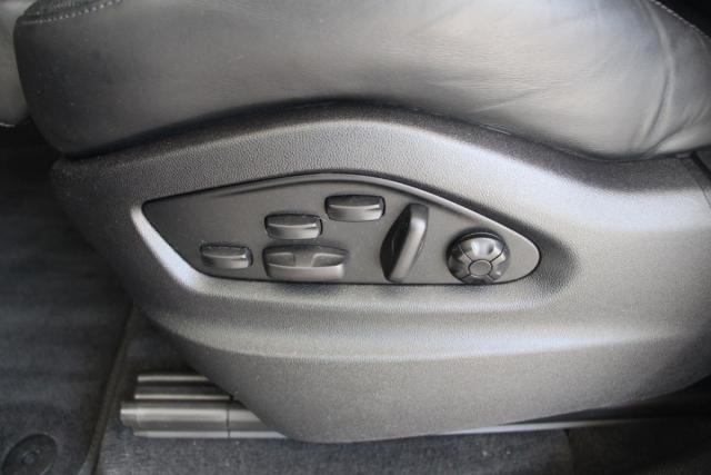 Porsche Cayenne image 1