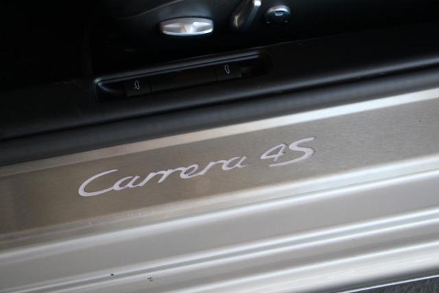Porsche 911 image 5