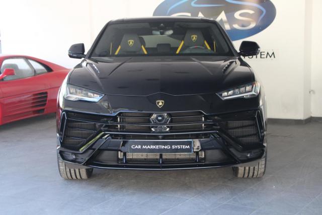 Lamborghini Urus image 4