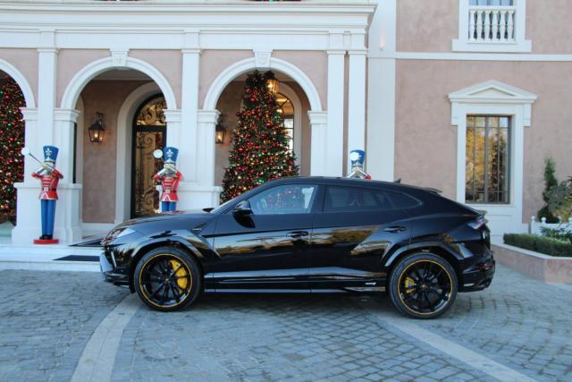 Lamborghini Urus image 2