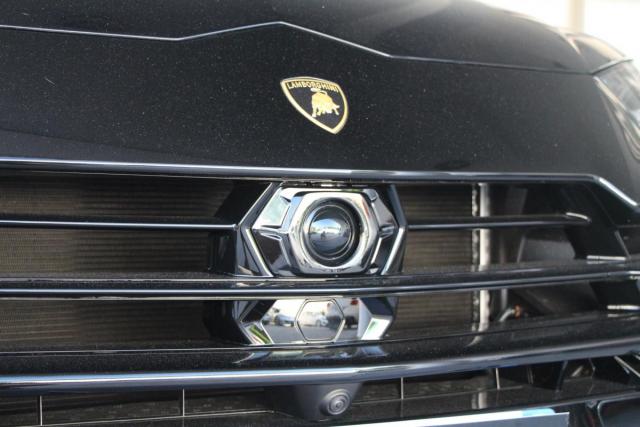 Lamborghini Urus image 3