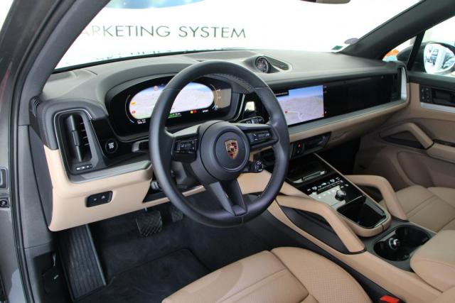 Porsche Cayenne image 1