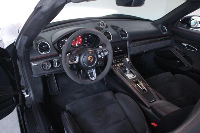 Porsche 718 Boxster image 7