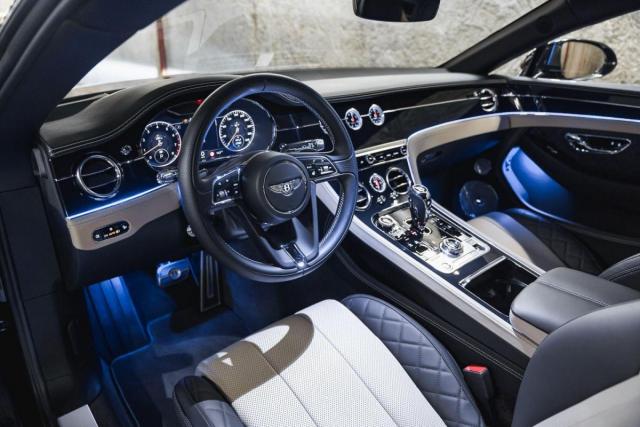 Bentley Continental Gt image 3