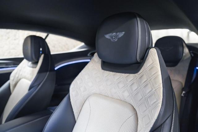 Bentley Continental Gt image 6