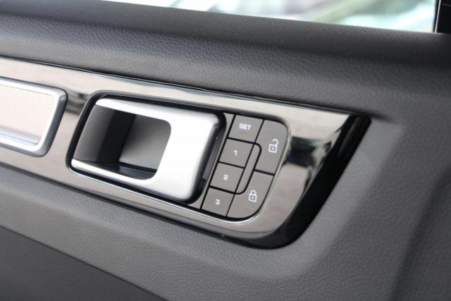 Porsche Cayenne Coupé image 2