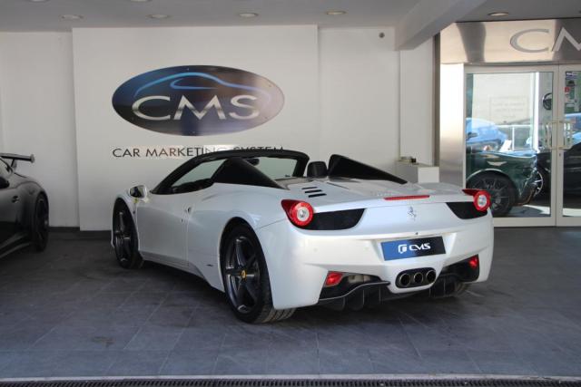 Ferrari 458 Spider image 2