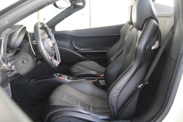 Ferrari 458 Spider image 7