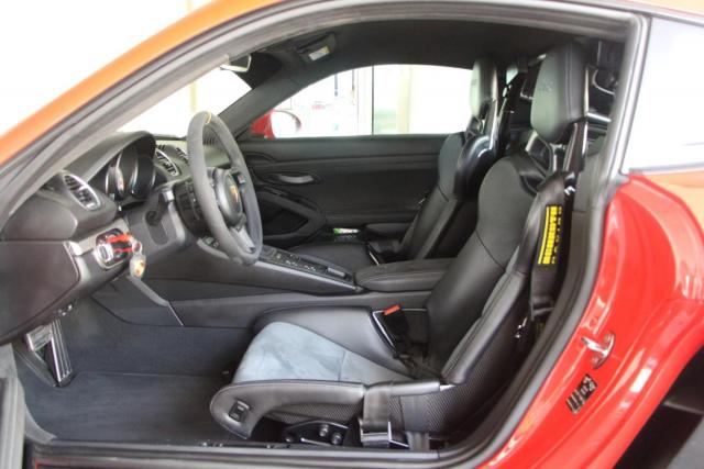 Porsche 718 Cayman image 4