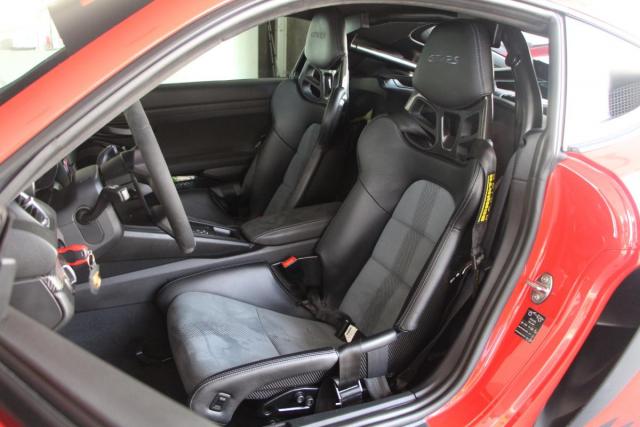 Porsche 718 Cayman image 7
