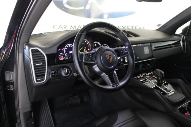 Porsche Cayenne image 8