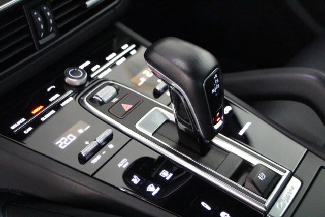 Porsche Cayenne image 4