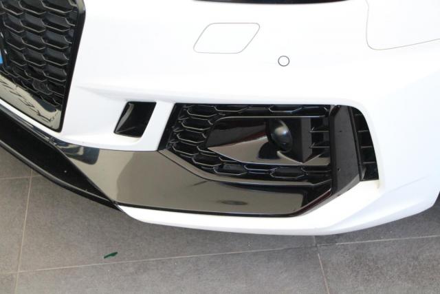 Audi Rs4 Avant image 6