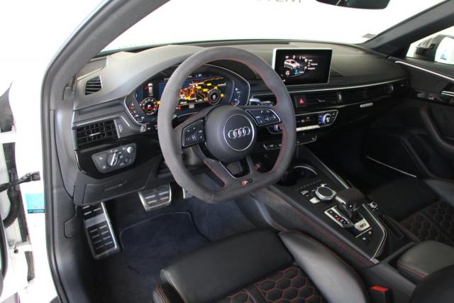 Audi Rs4 Avant image 2