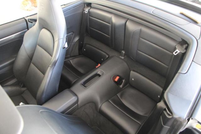 Porsche 911 image 7