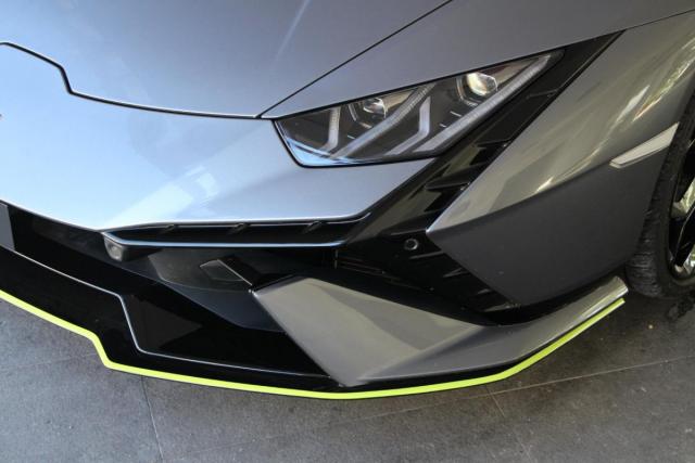 Lamborghini Huracán image 3
