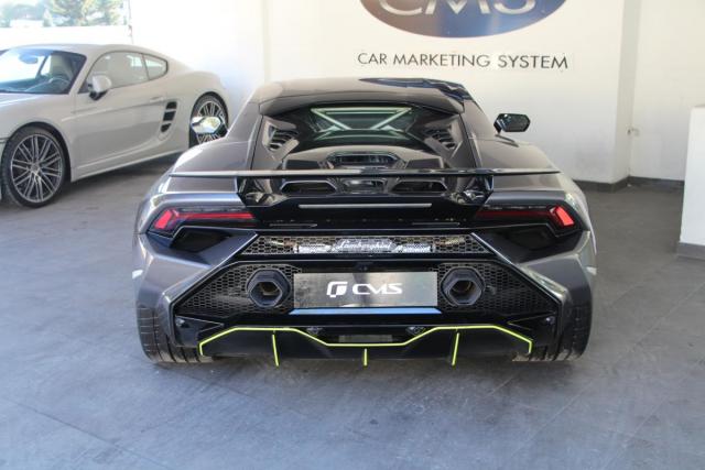 Lamborghini Huracán image 2