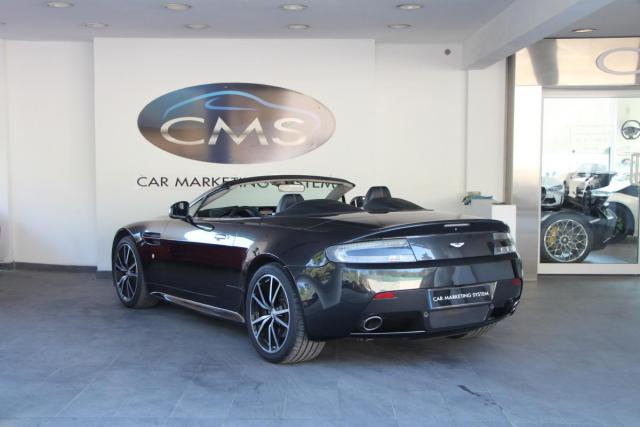 Aston Martin V8 Vantage image 7