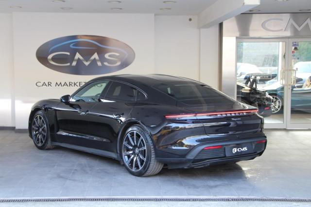 Porsche Taycan image 9