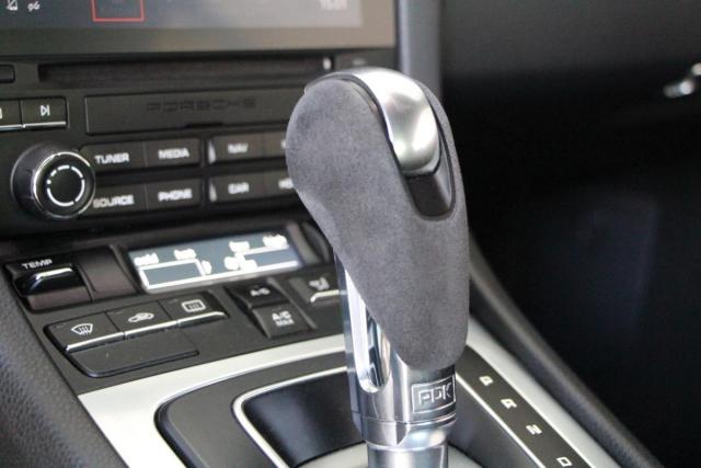 Porsche 718 Cayman image 5