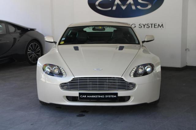 Aston Martin Vantage image 4