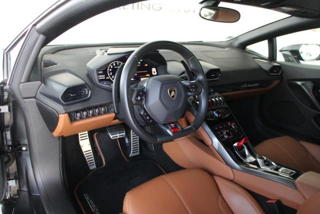 Lamborghini Huracán image 1