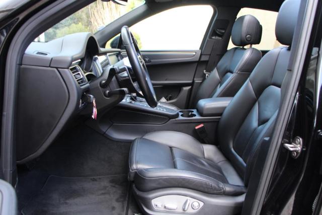 Porsche Macan image 9