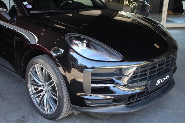 Porsche Macan image 2
