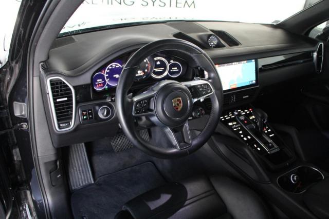 Porsche Cayenne image 1