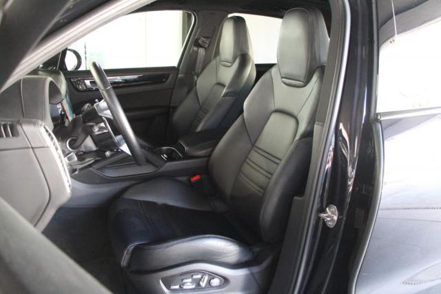 Porsche Cayenne image 6