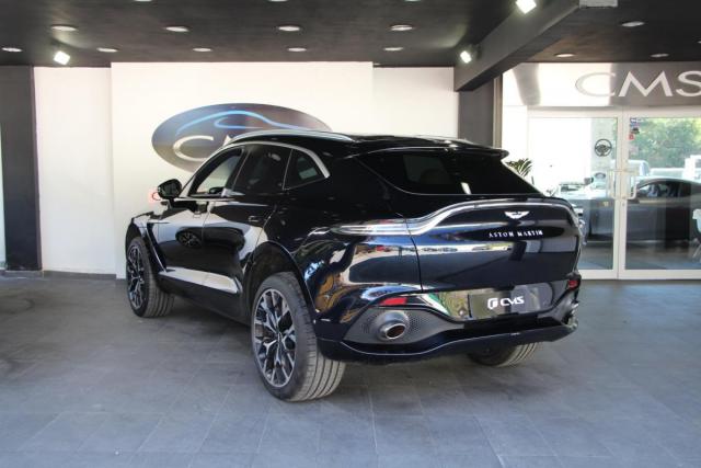 Aston Martin Dbx image 9