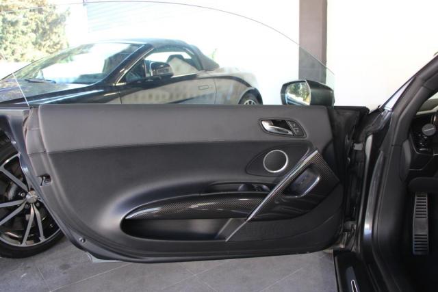 Audi R8 image 8