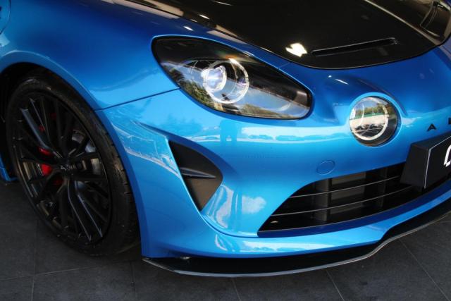 Alpine A110 image 2