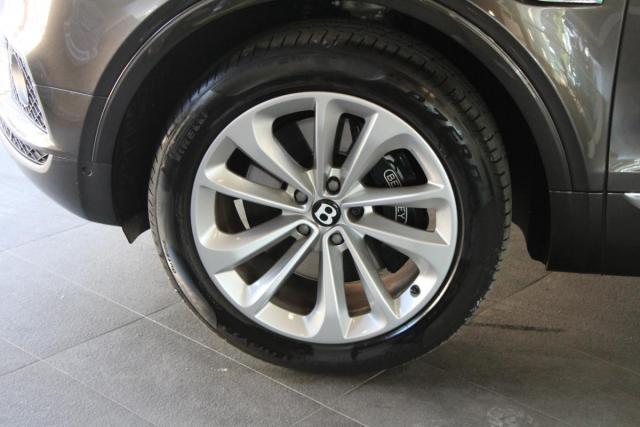 Bentley Bentayga image 4